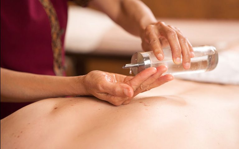 Relax-Massage mit Öl (Thai Basic)
